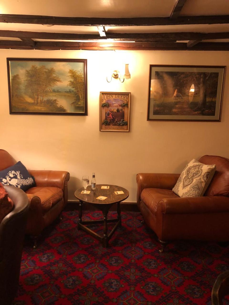 The Crown Inn Wentnor Екстериор снимка